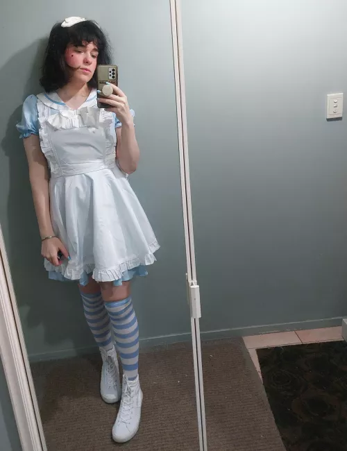 Went to a wonderland themed party as femboy Alice, how'd I do?