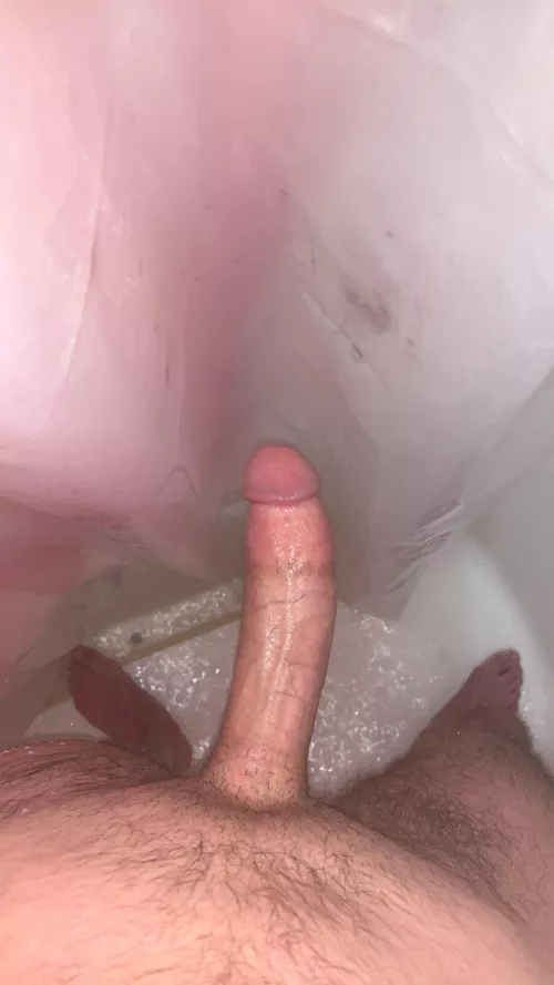 22 dom jock top. Looking for smooth bottoms or twink bottoms. Send a DM for snap.