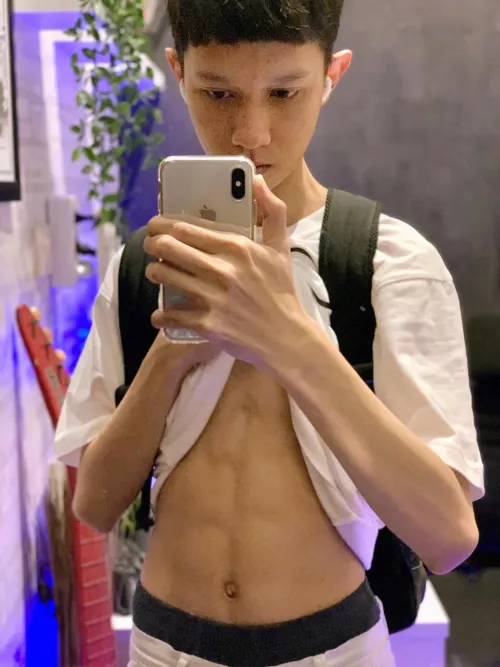 Asian twink just got home from the gym