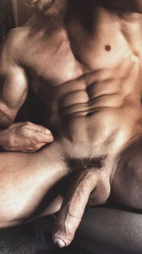 Be honest, you wanna get fucked by a big guy