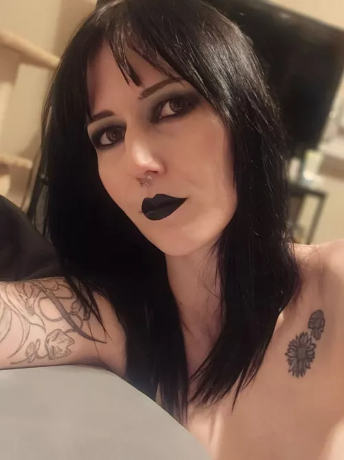 I think pale is my best color