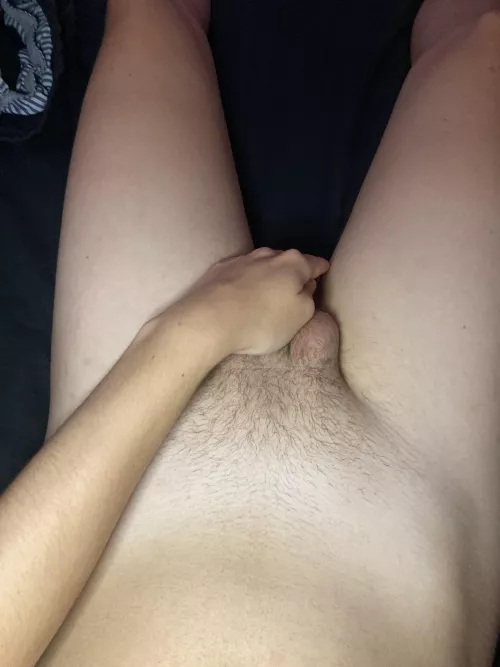 im so shy, but really horny👅