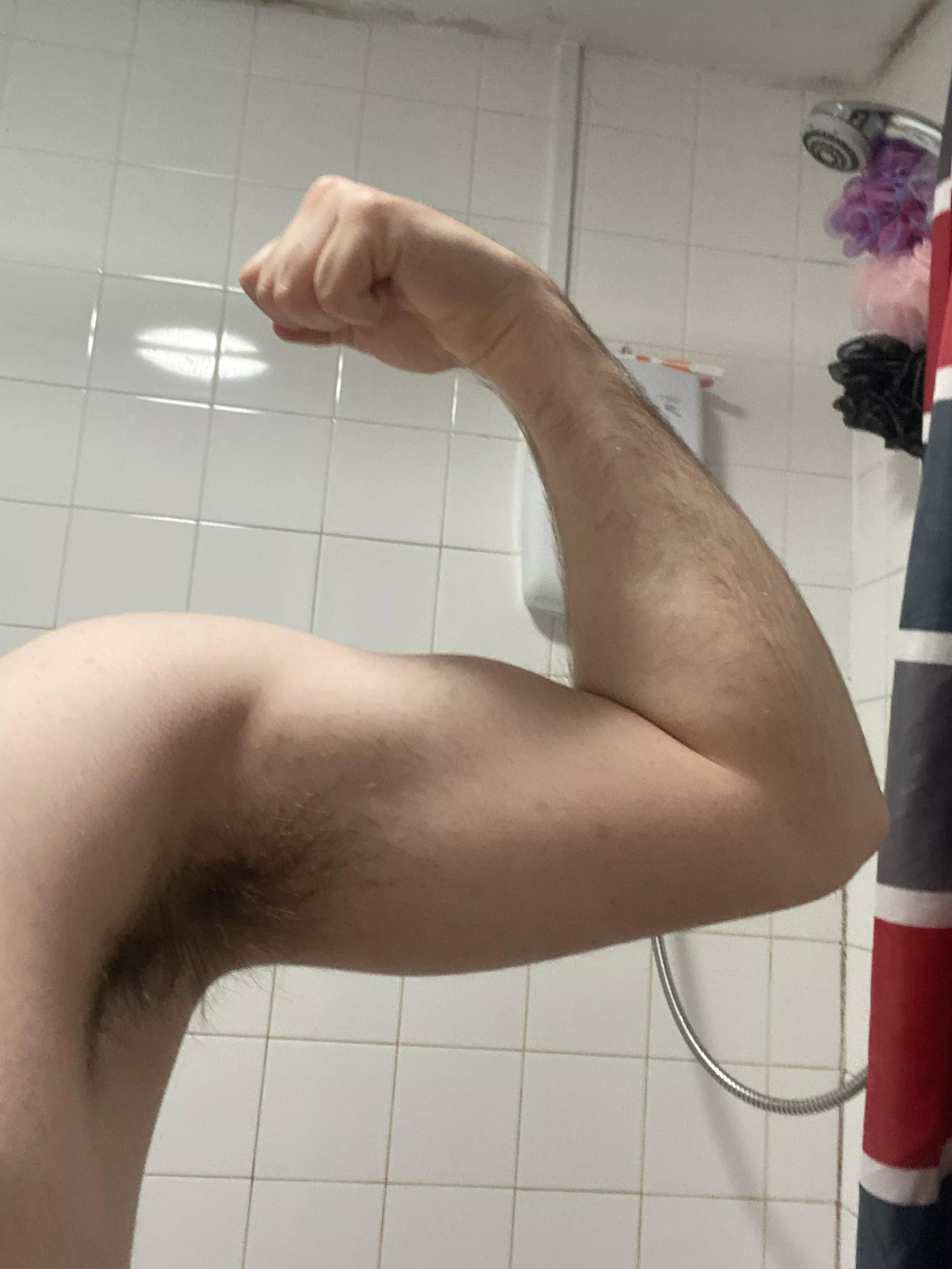 Last chance to sniff before I shower ☺️