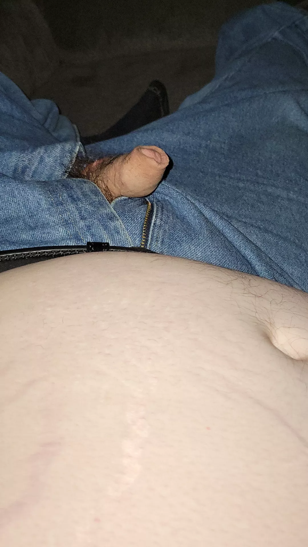 Rub my belly and watch my cock grow 😋