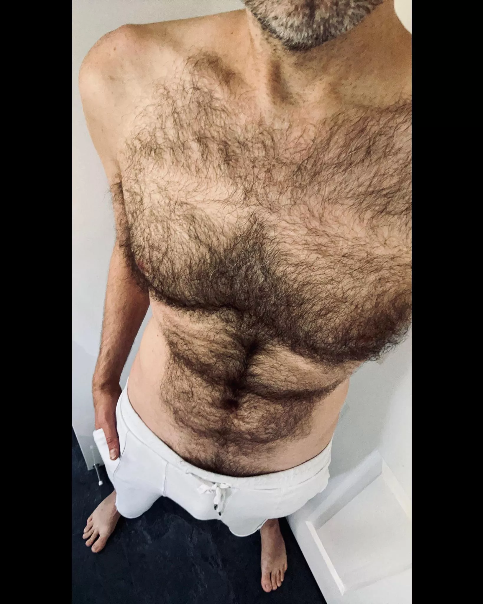 Shirtless & freeballing all weekend...