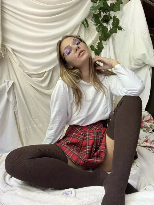 Unleash your desires with a mind-blowing caress.