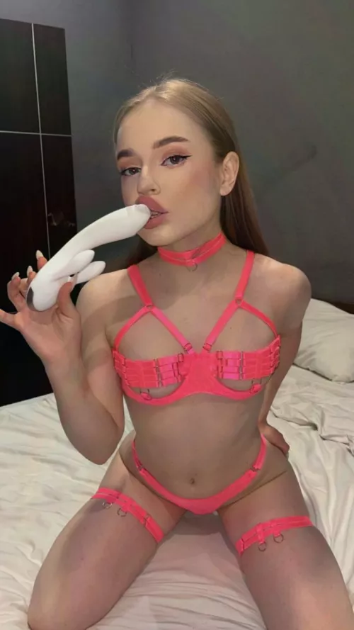 Would any older men on here eat me out?