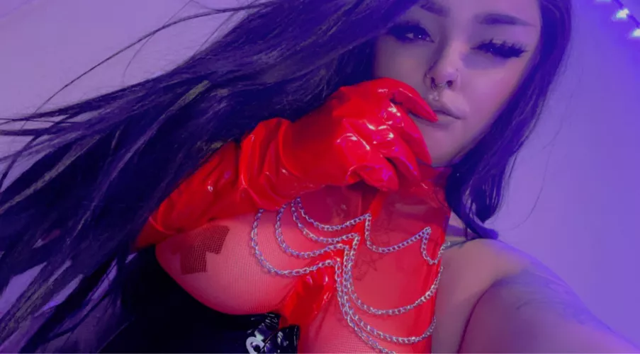 You guys are gonna get me in trouble asking me to post more 🙈