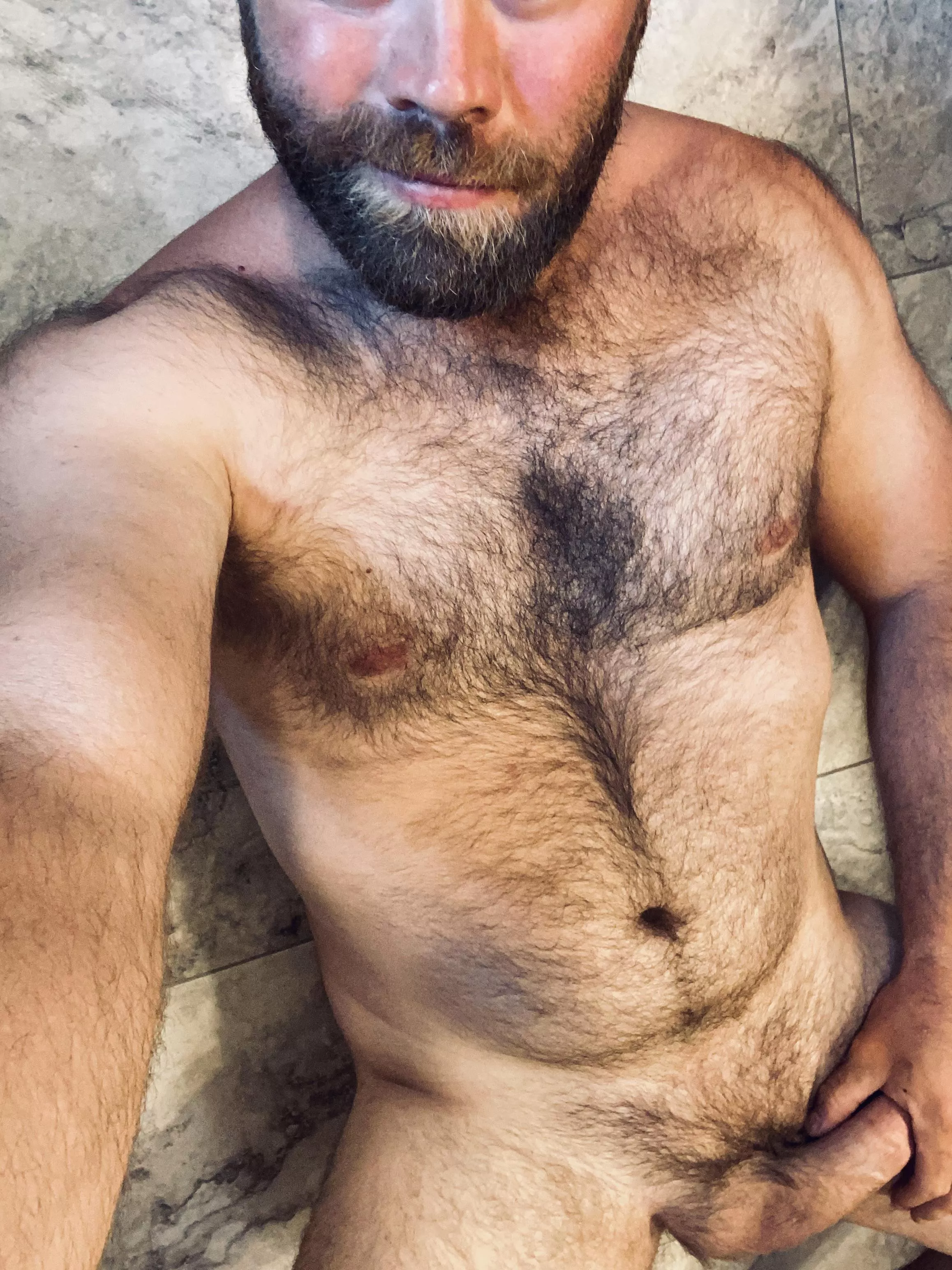 6’5”. Burly. Bearded. What else could you need for your Sunday?