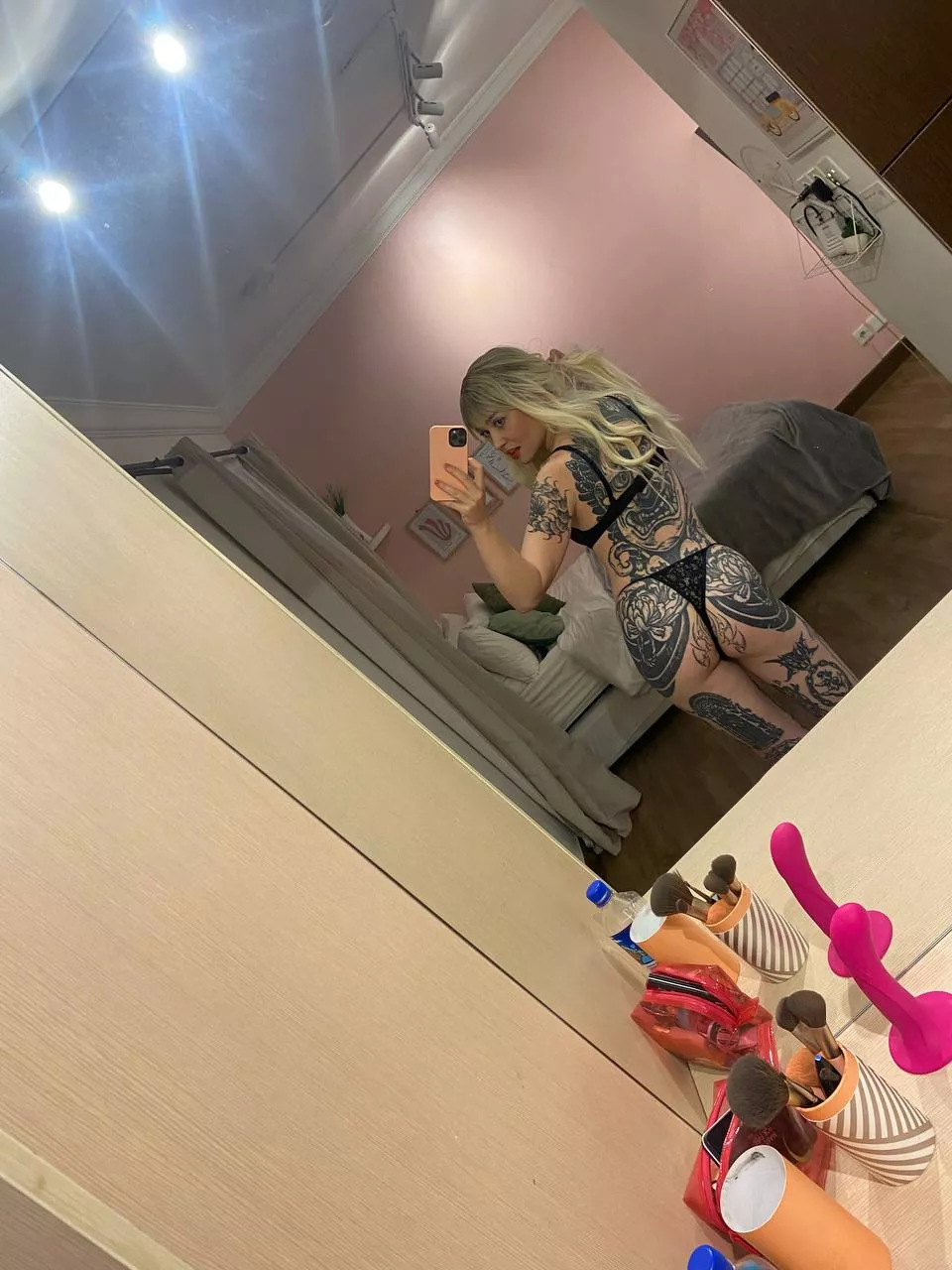 Being horny makes me happy, which means I'm always happy 😇