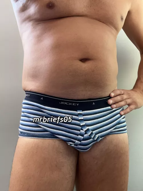 Blue Monday…🖤🩵💙🤍 Age 46