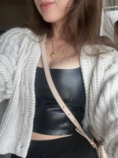 Discrete public rubber