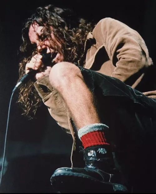Does anyone know what boots Eddie Vedder is wearing in this photo?