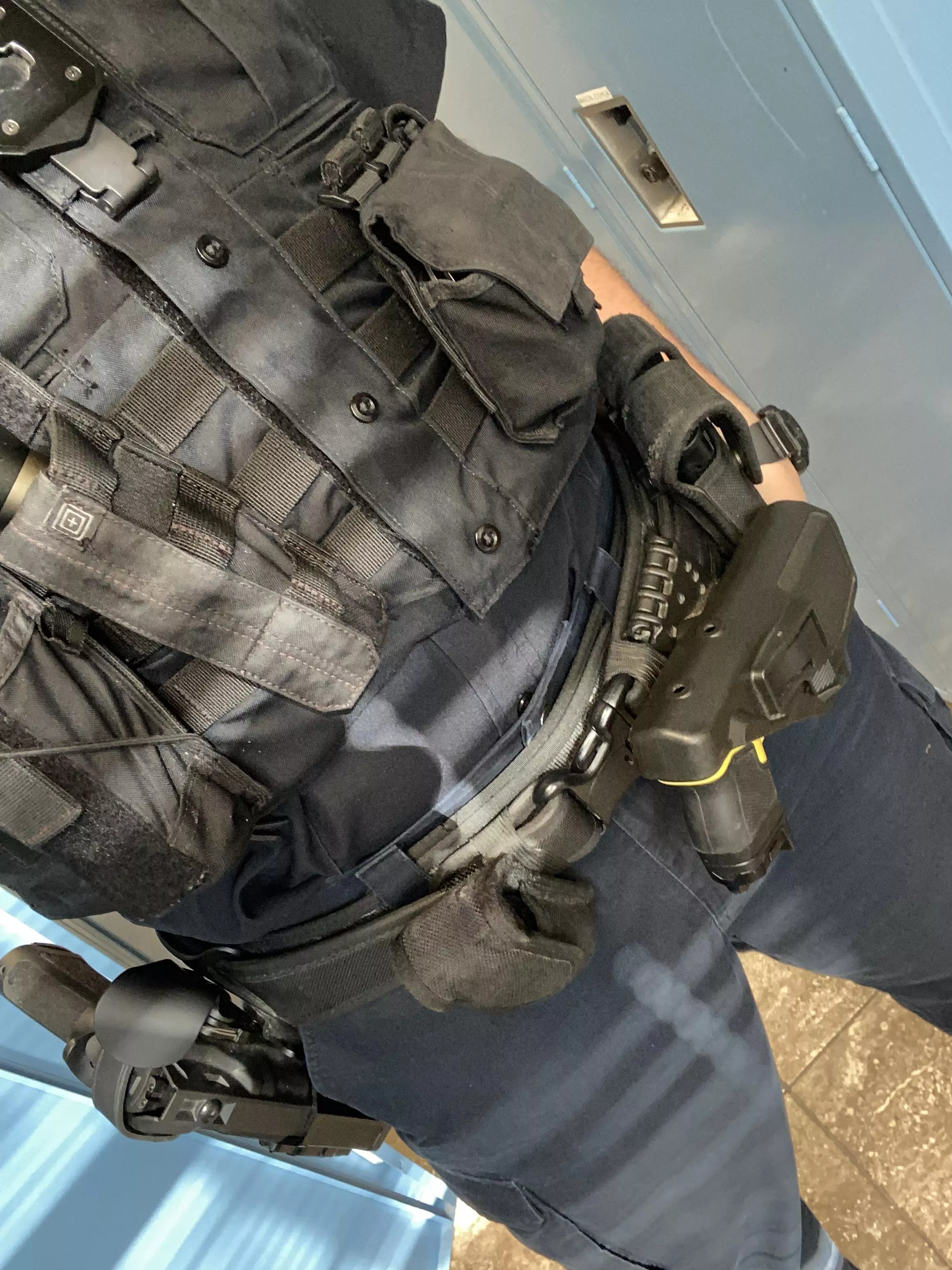 Loooong week ahead come say hi