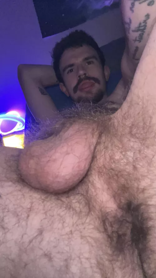 moved my balls so you could see my hole