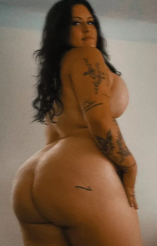 my favorite photo of myself right now 🤷🏻‍♀️ (OC)