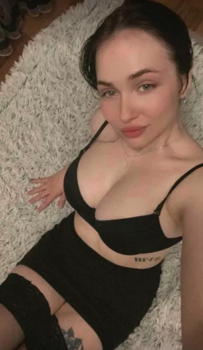 My kitty is so soft thats why i love playing it