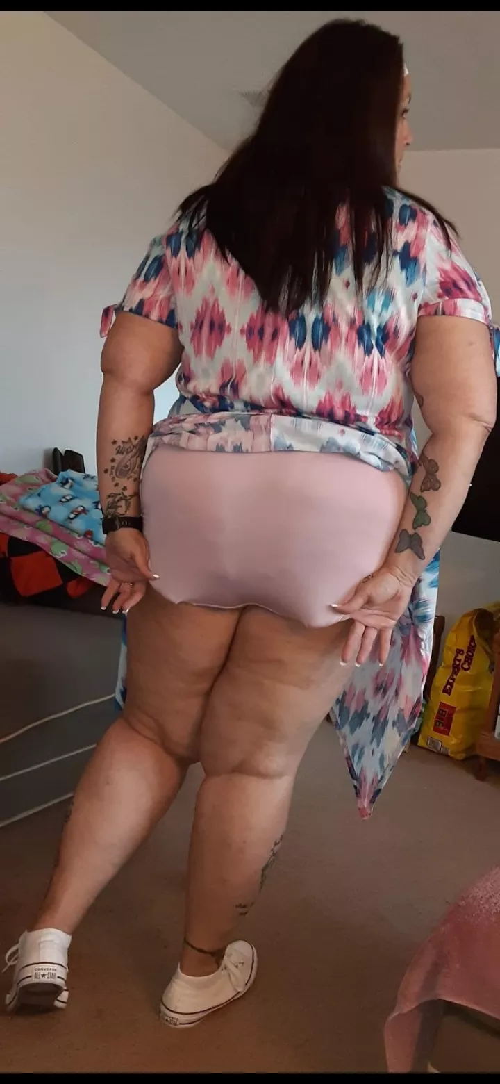 Sunday Morning Pink Panties. 💟