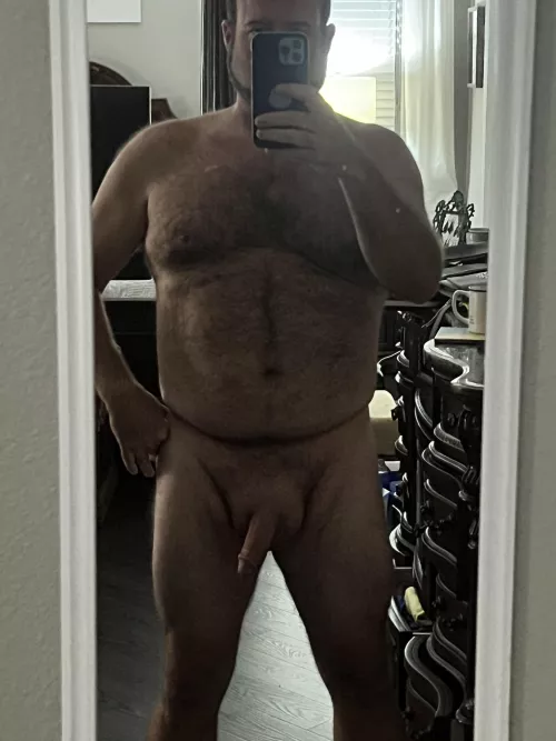 [47] Lonely housewives and dad bod lovers inquire within