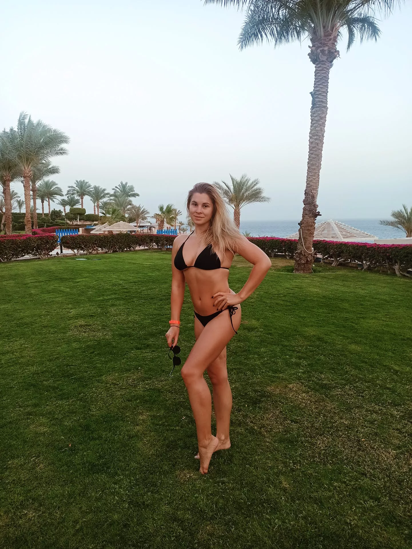 Black kini for today