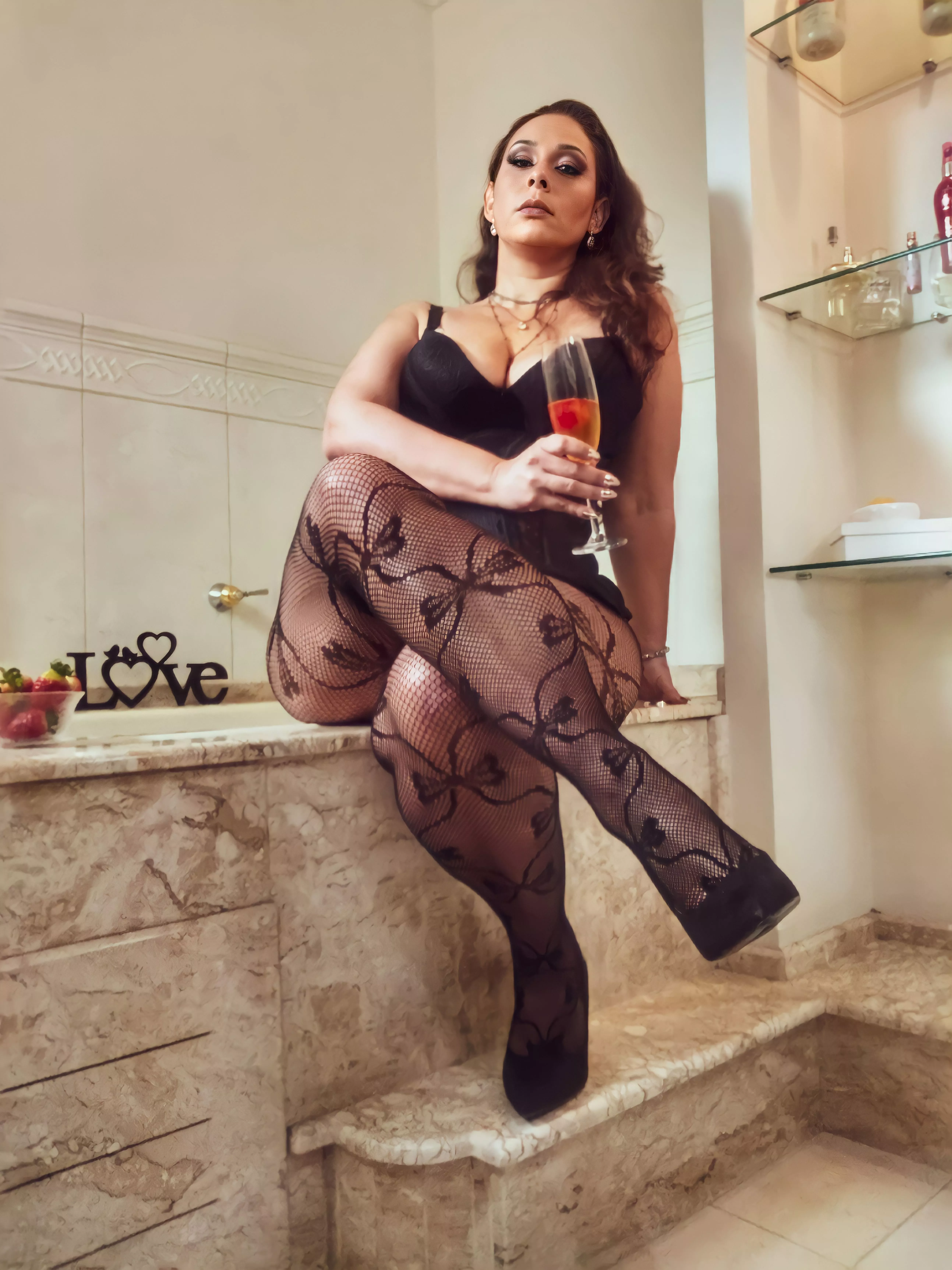 Brazilian waiting for you in my OF, more than 150 media between totally explicit with super discount!