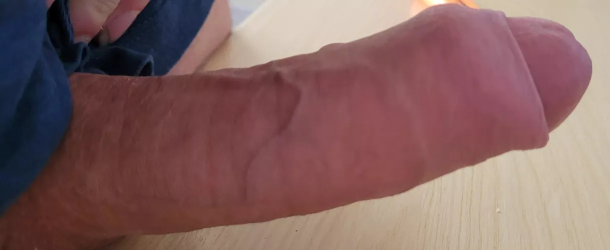 Does anyone want to take some collab pics with this 8 inch thick BWC 😉