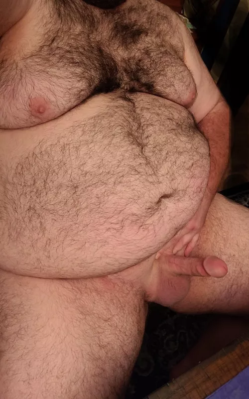 Get on your knees under the dinner table and I'll give you a nice creamy dessert 😈