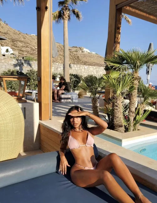 i'll make it hard for you keep your eyes off me