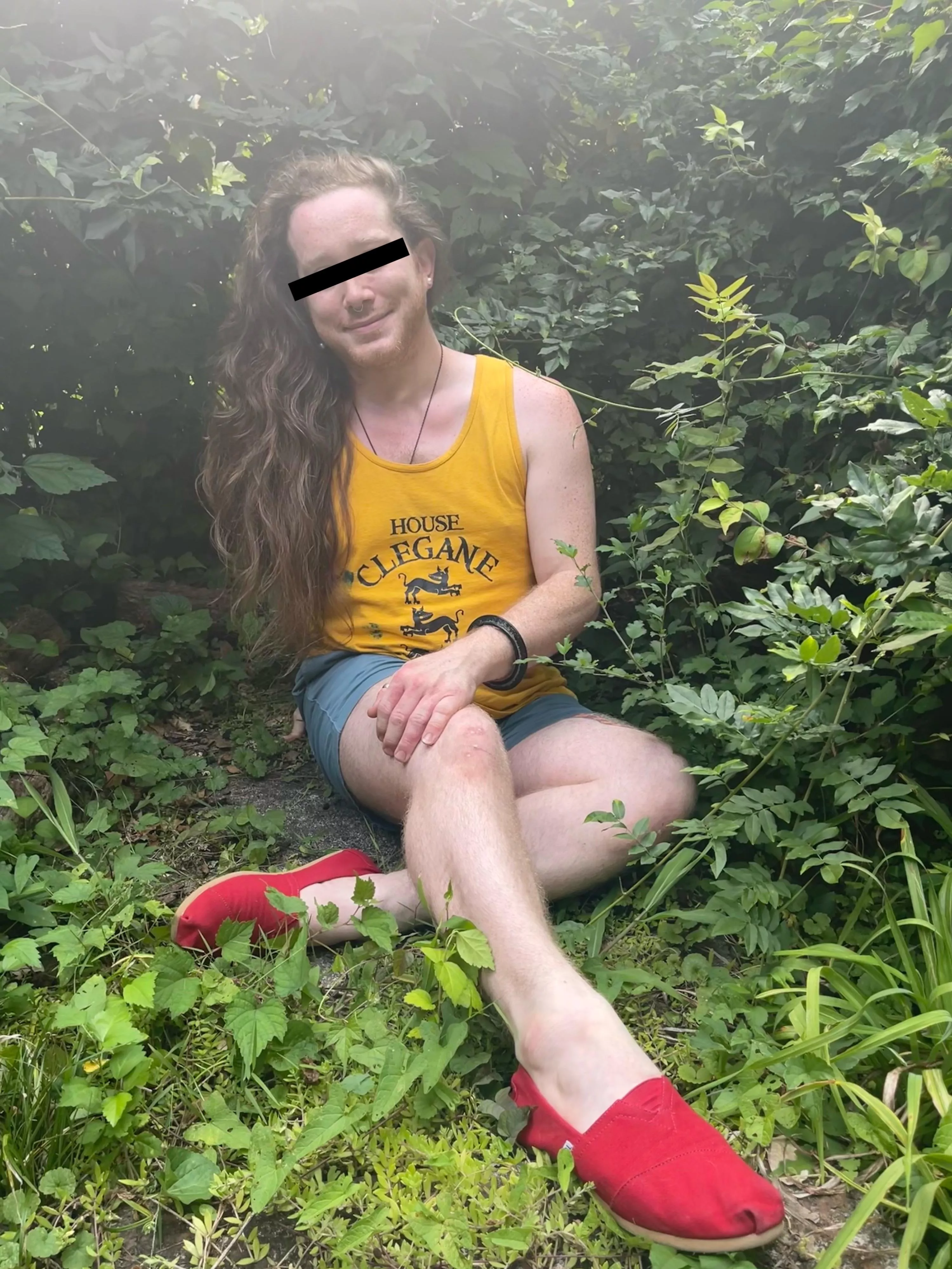 Sorry if too Vanilla: was hiding away in my Best Friend's secret garden today [32] Uncut / Natural Redhead