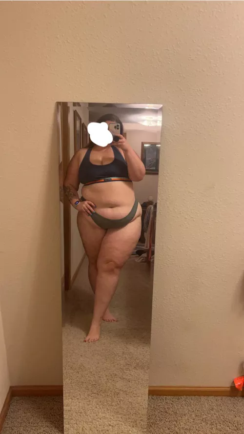 Could really use a cuddle right now😊