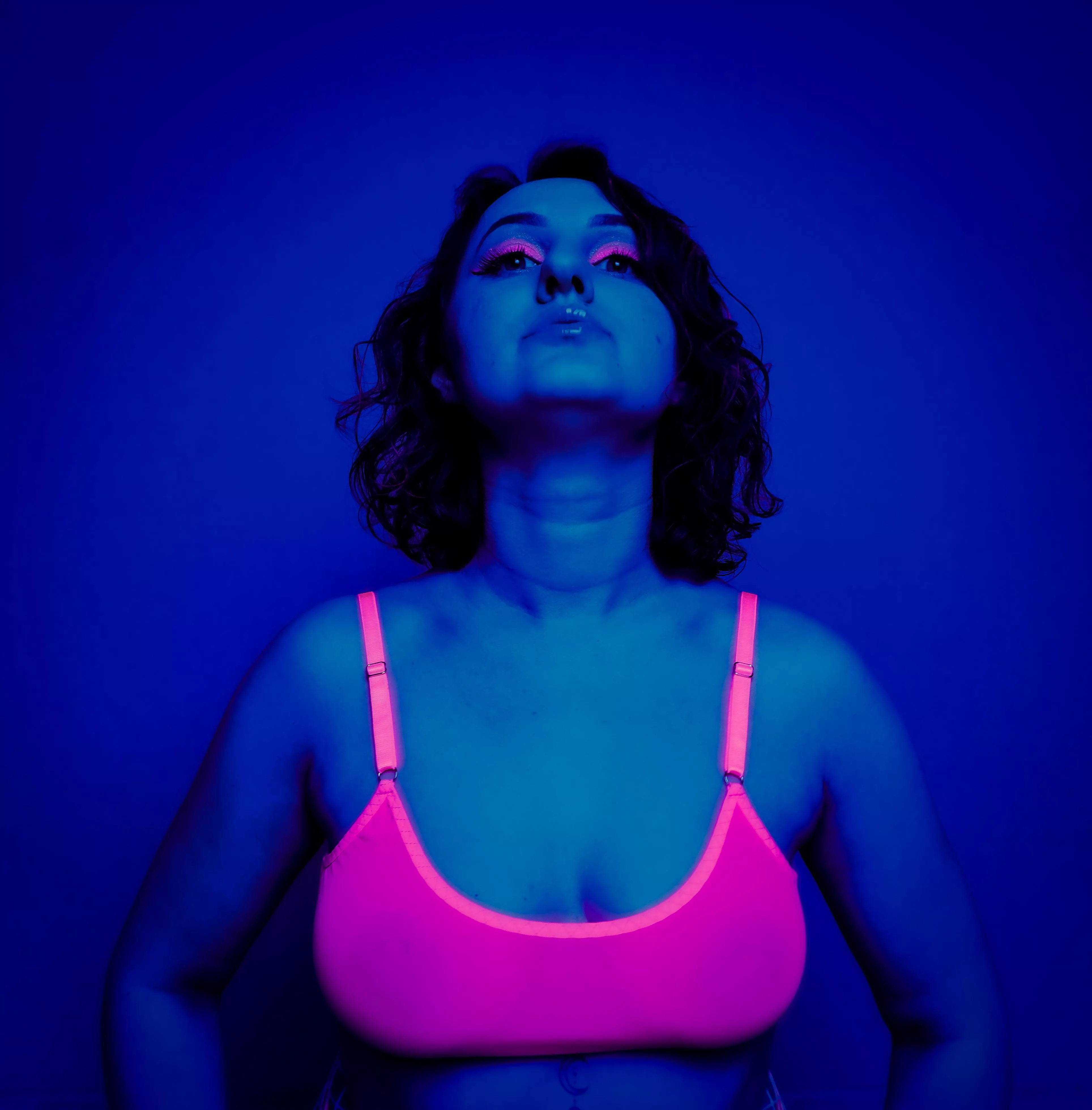 Do you like my short brunette hair in neon lightning?😉