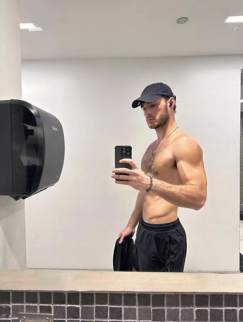 Gym lighting is always the one