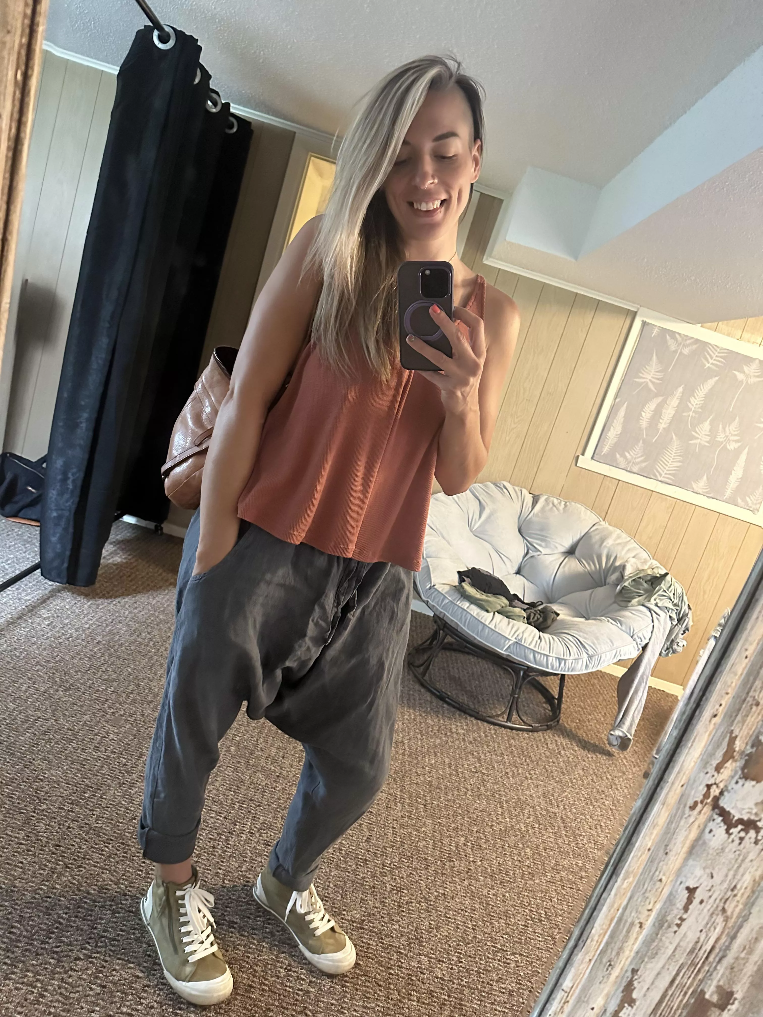 Heading to an early morning coffee date! Hope you have a fabulous day.