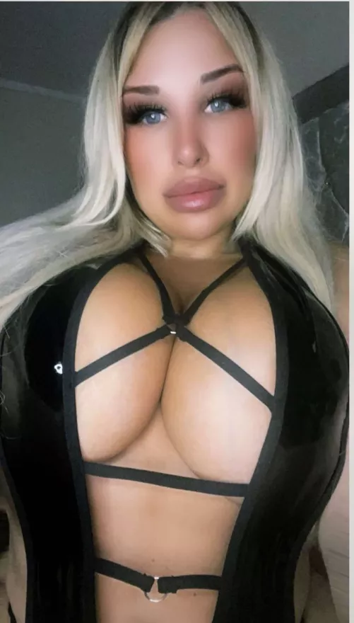 I need a a big dick between these tits