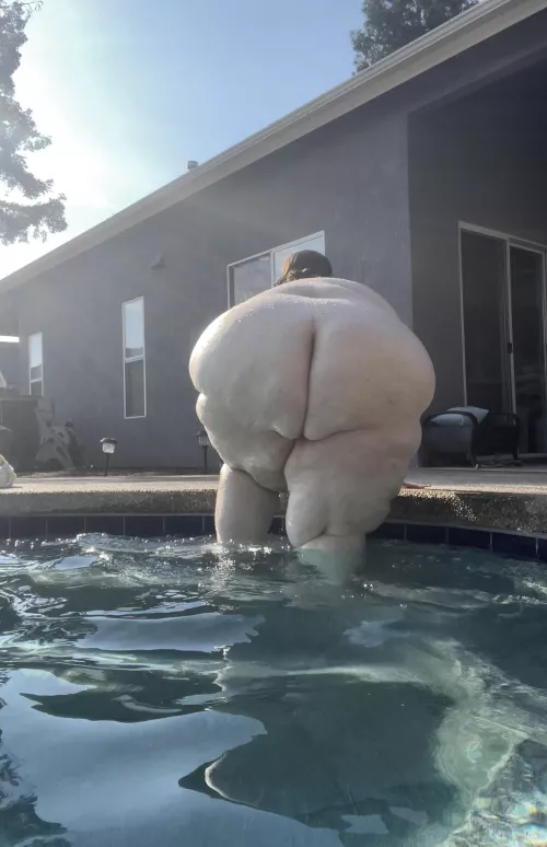 Is my ass wide enough yet? 🥰😜😈