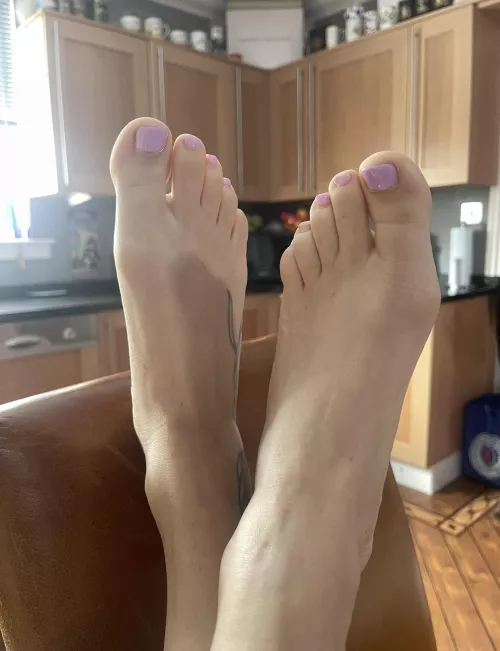 Kitchen feet