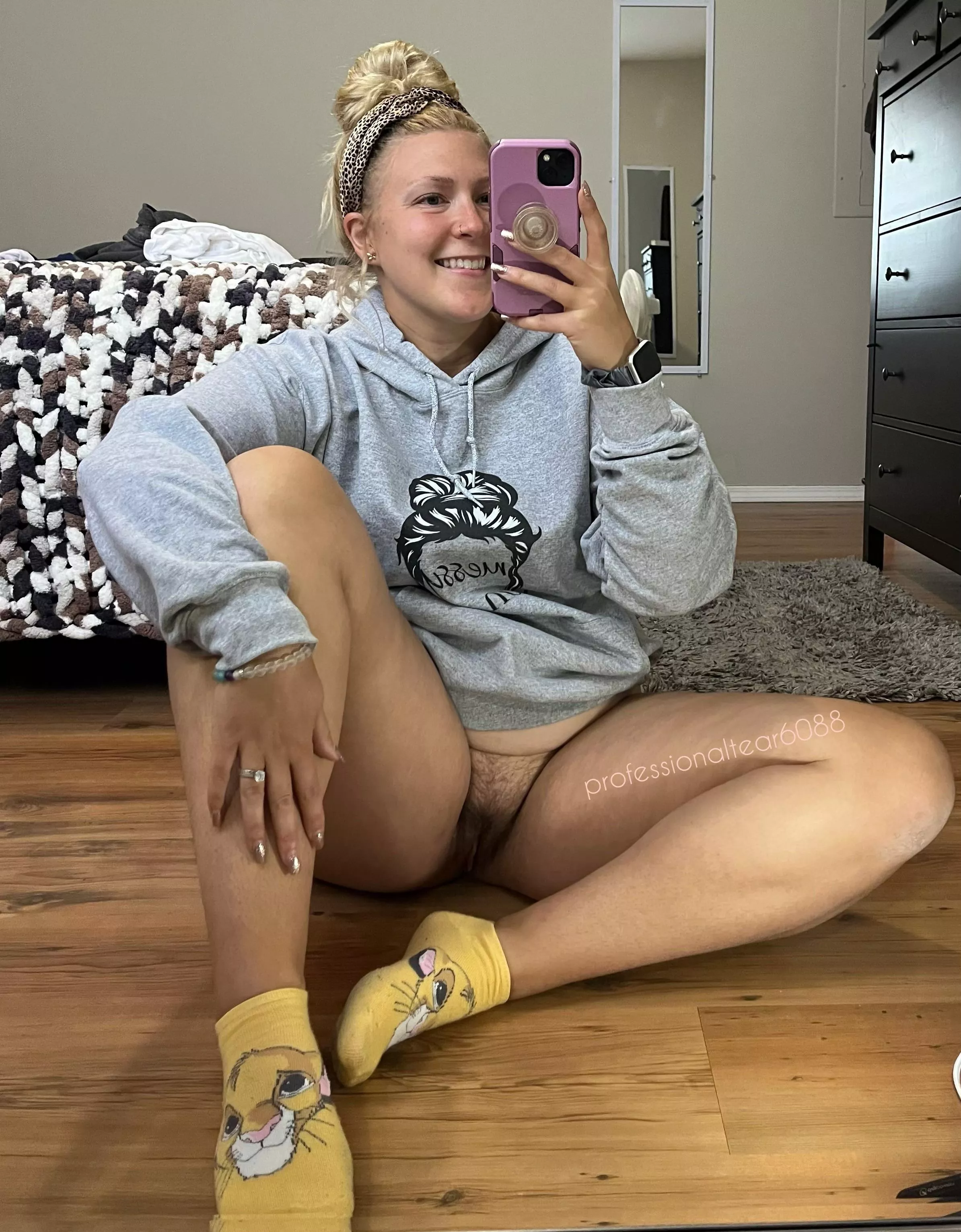 Mom is wearing 2 sweaters