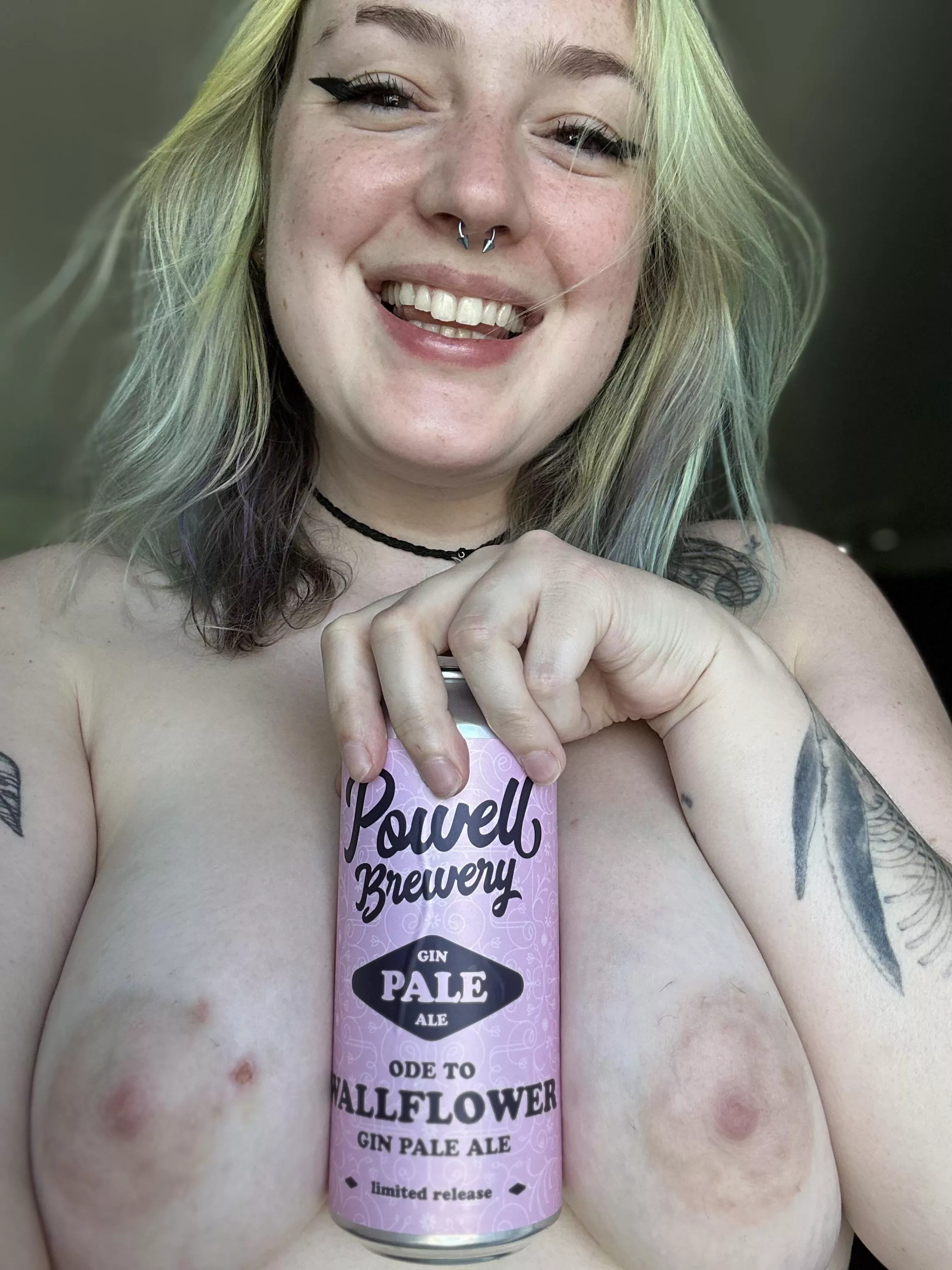 Tattoos, boobs, and craft beer - name a better trio😜
