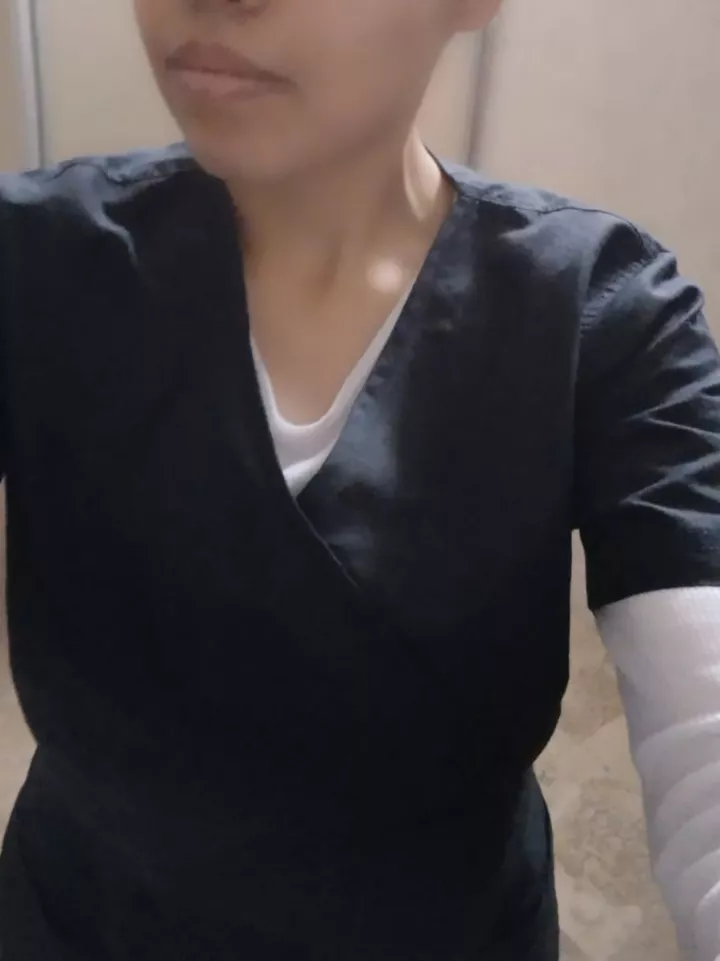 The scrub in black color is my number one