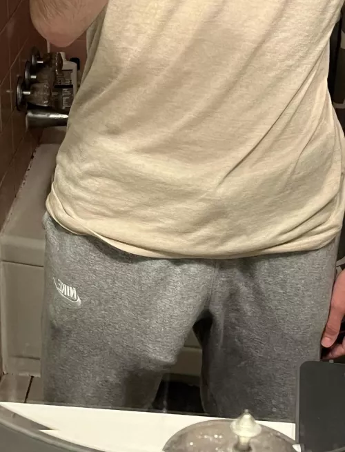 Who wants to see what’s hiding behind the sweatpants??? (dm to find out)