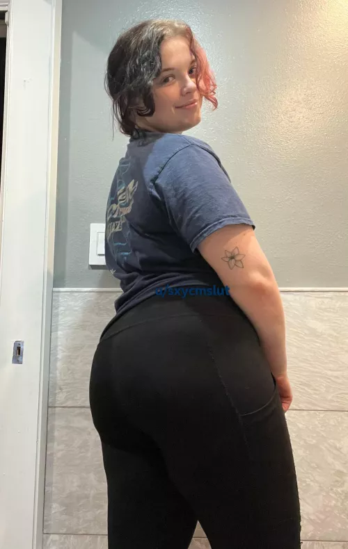 Yoga pants for work. Wonder if the guys will notice my panty lines 🫣