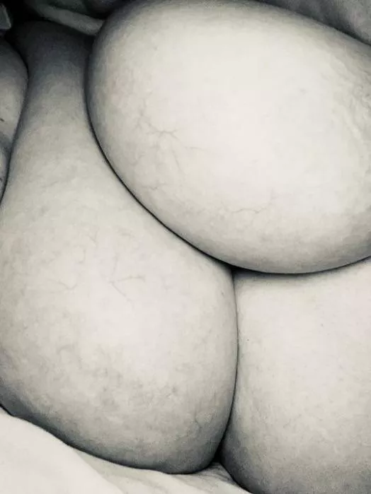 28F - can you guess my bra size?