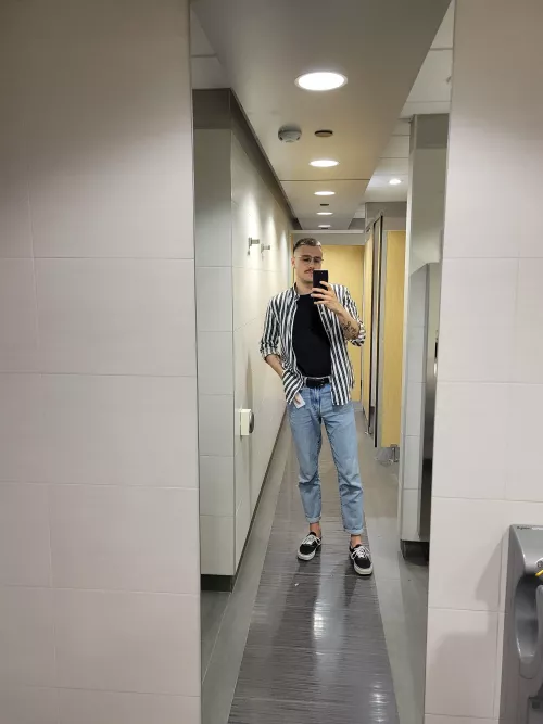 Another day at the office, another selfie