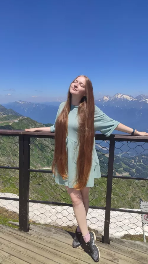 Hair a year ago 😋 now almost to the knees