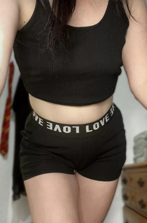 Happy Hump day y’all [f]