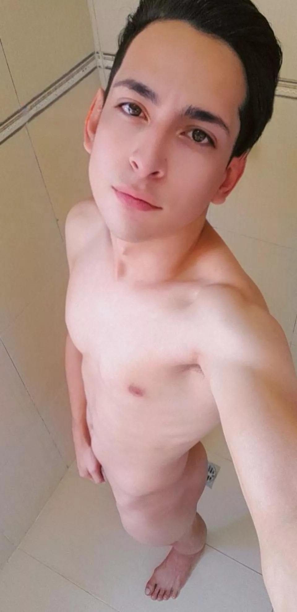 Hello 👋🏻 😉😁