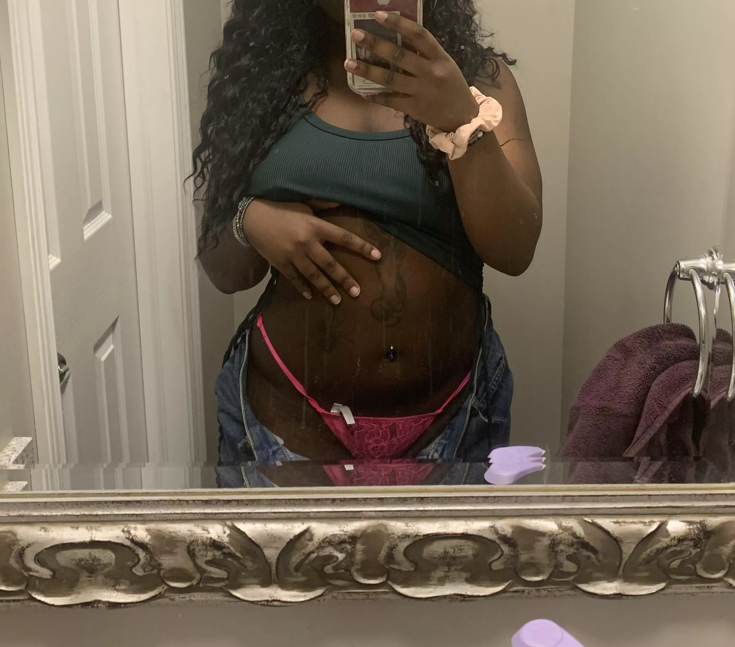 Hot pink is a sexy colour, don’t you think?