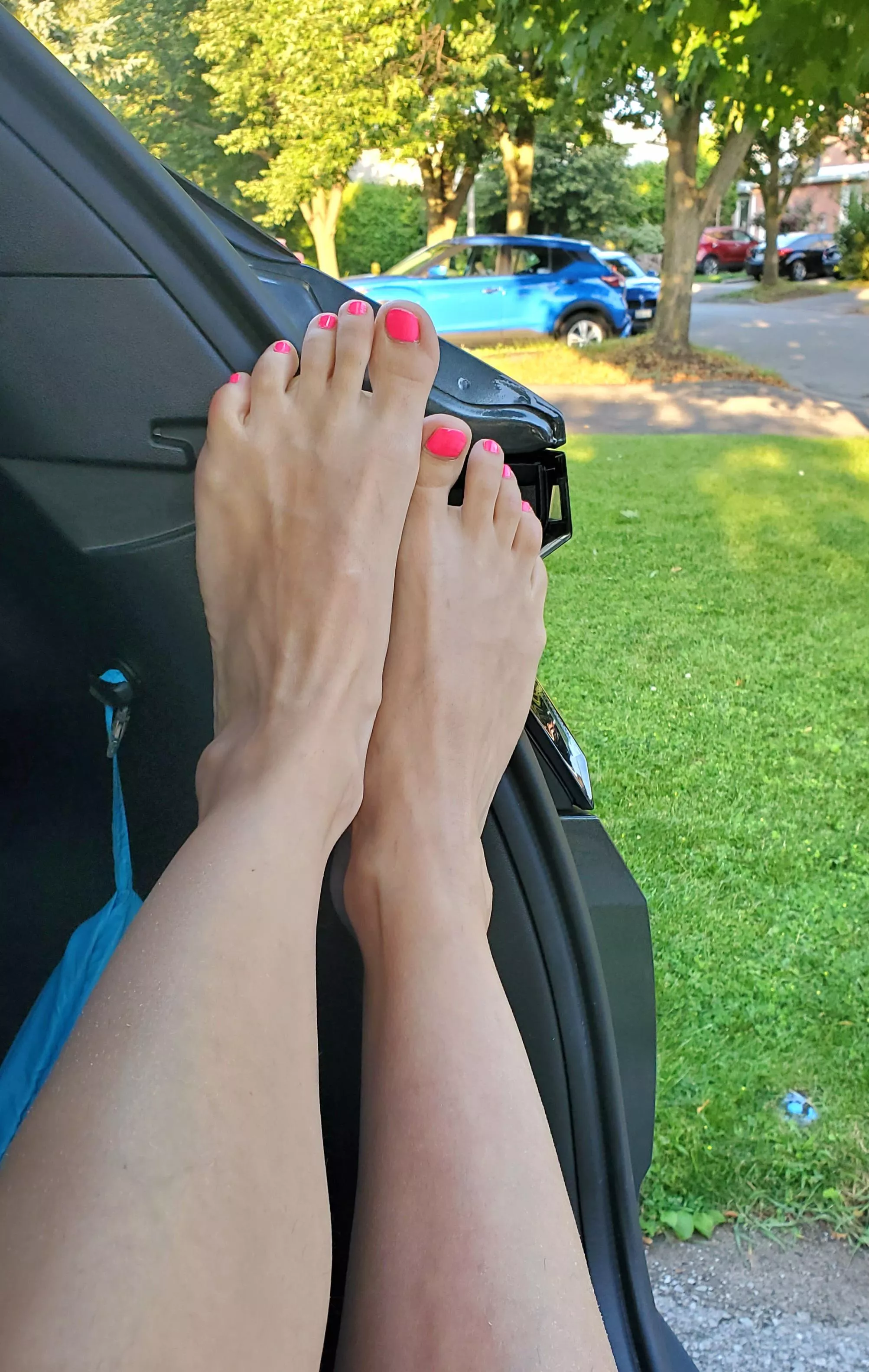 I like juicy colors... and candies..