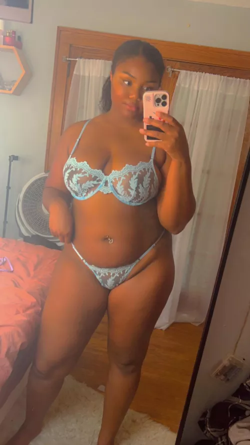 I’m a little cum slut