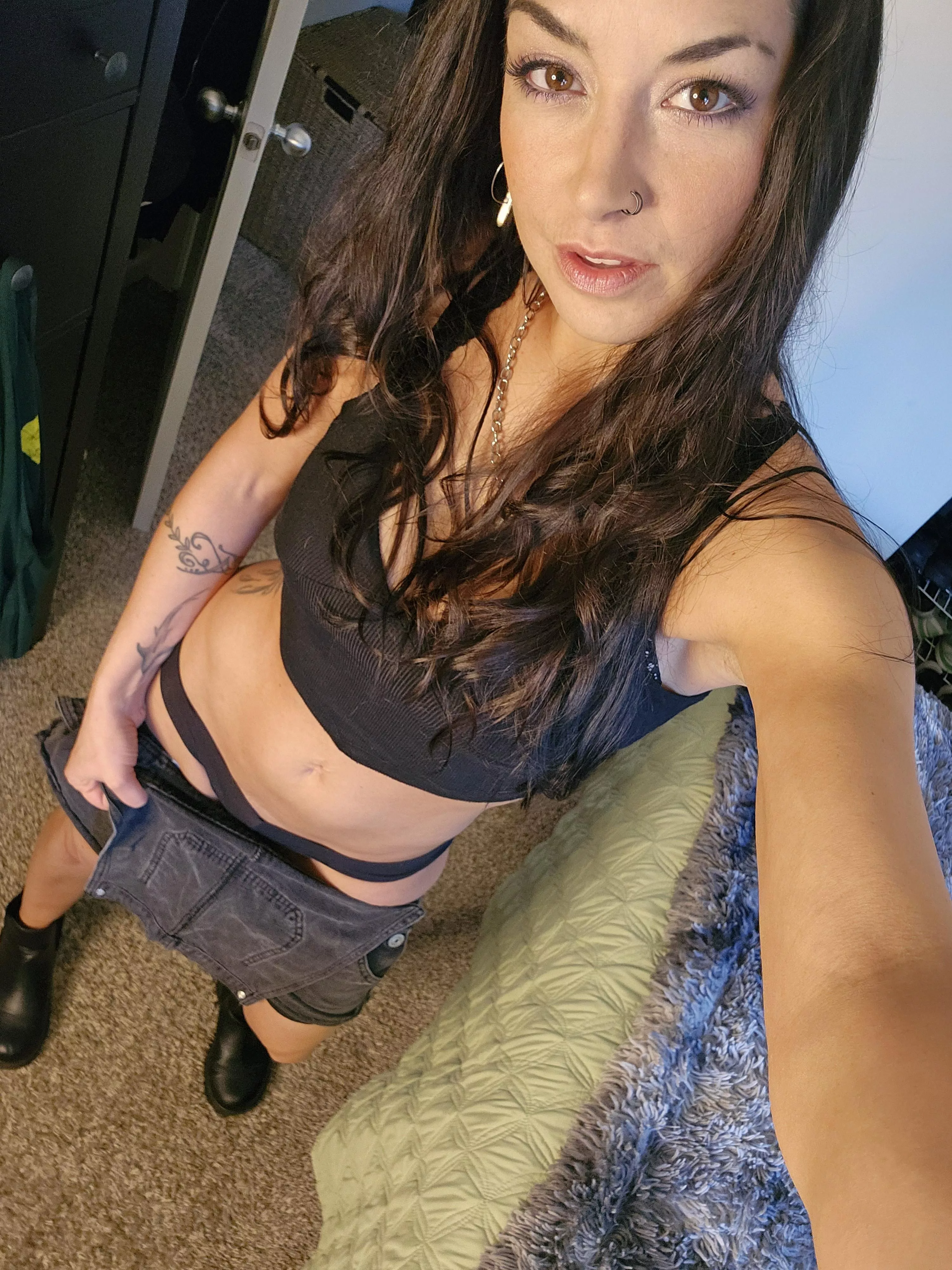 Peek before the bibs go on😉💚 [f]